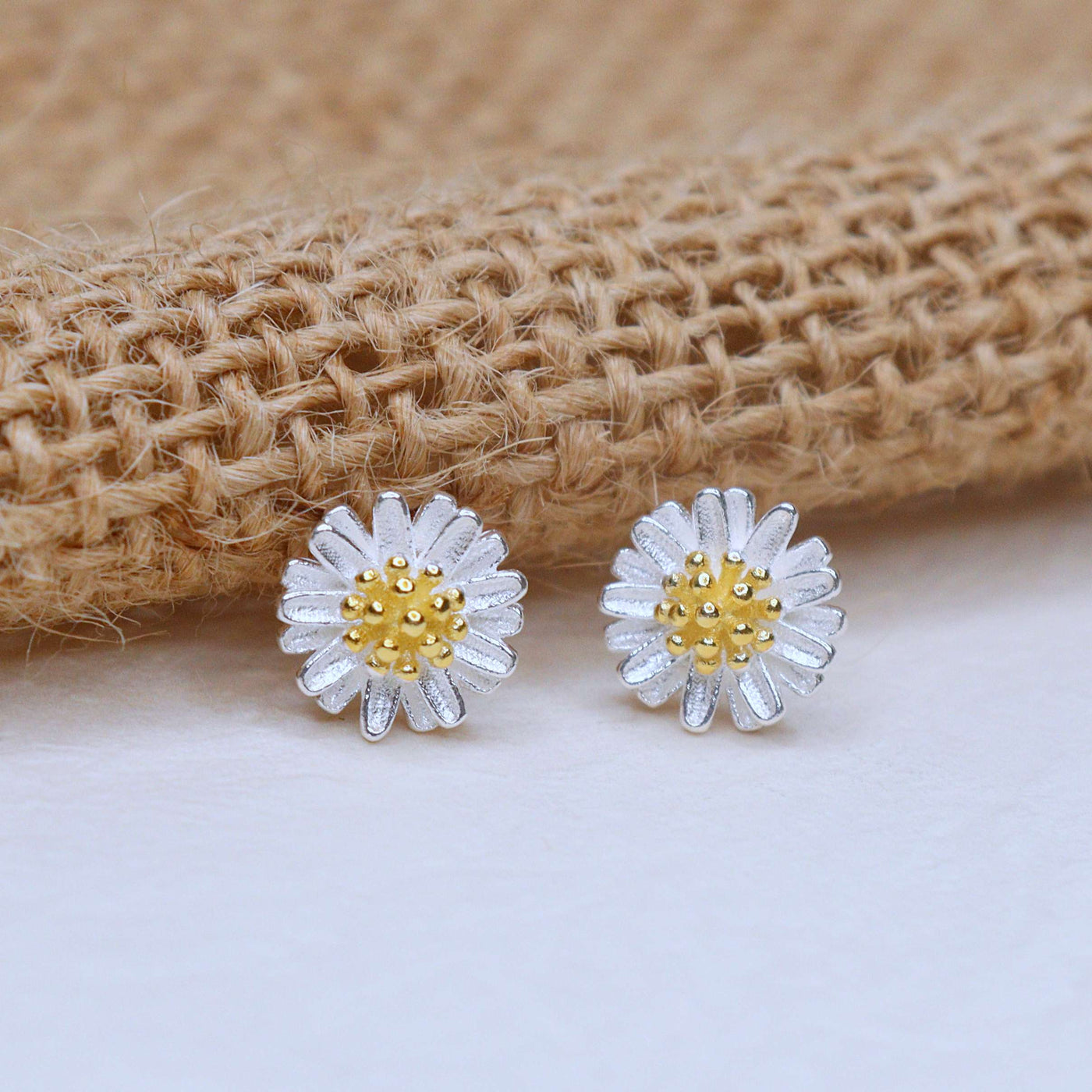 Marguerite earrings