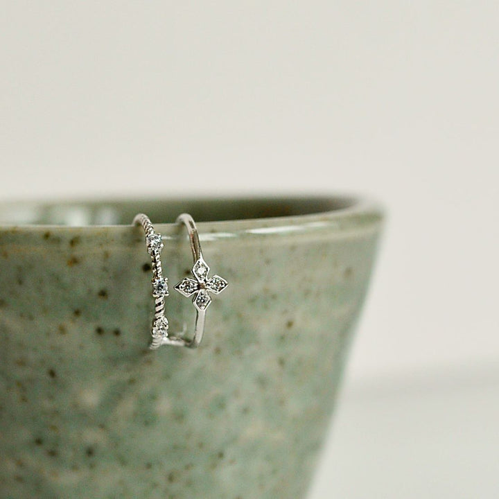 Earcuff Flora - Bijoux Majolie - Idées cadeaux à prix tout doux!